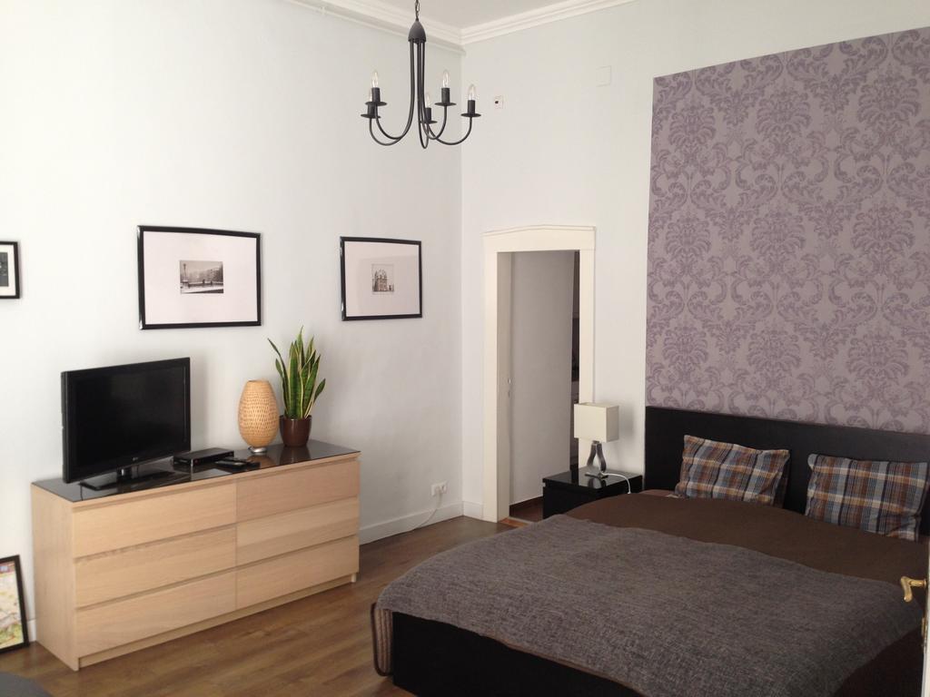 Private Apartment Centertown Budapeste Quarto foto